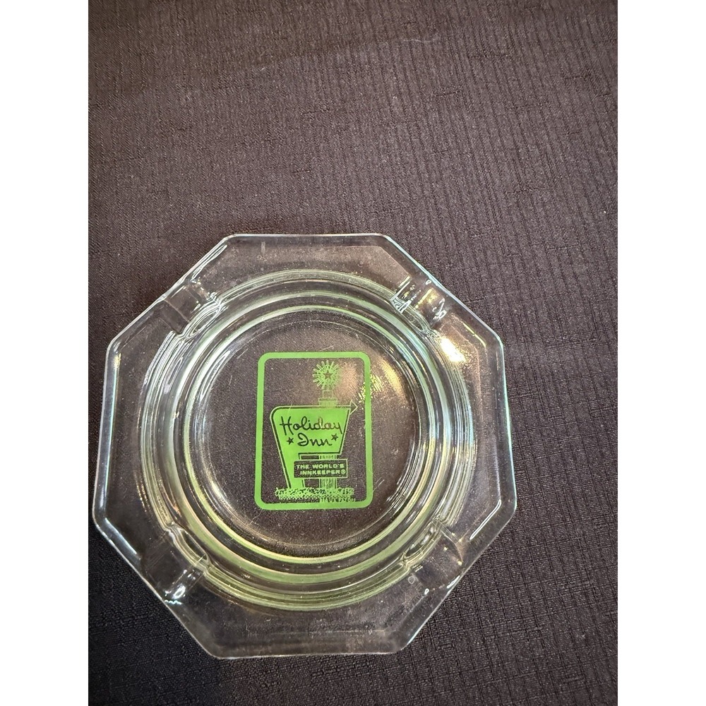 Vintage Holiday Inn Ashtray The World's Innkeeper Clear Glass Green Logo 4.5"